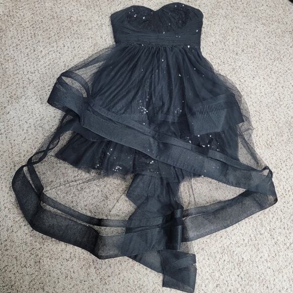 MONIQUE LHUILLIER SEQUINED TIERED TULLE SKIRT, SIZE 8 GRADUATION - Picture 4 of 10